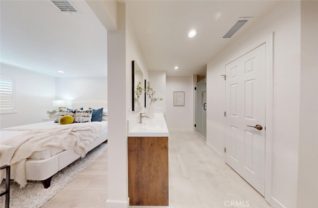 MLS #OC25119522 image #23