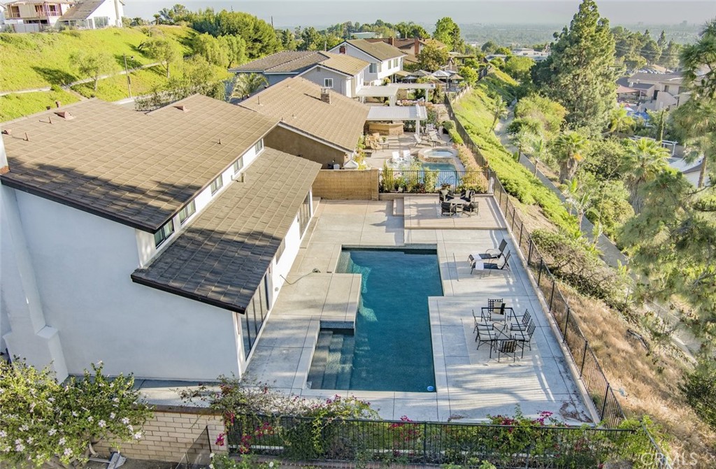 MLS #OC25119522 image #38