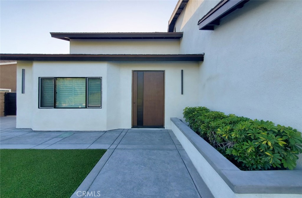 MLS #OC25119522 image #5