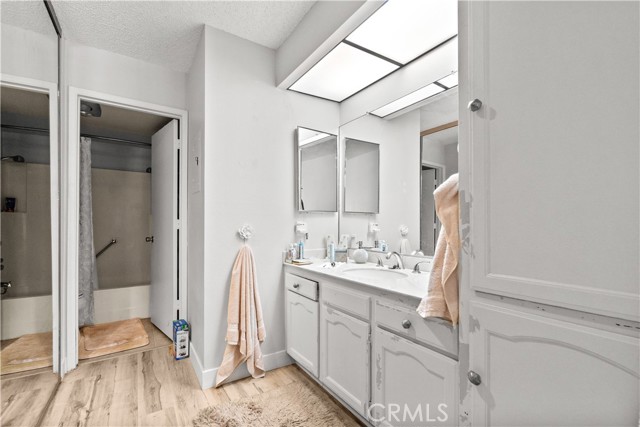 MLS #OC25119580 image #10