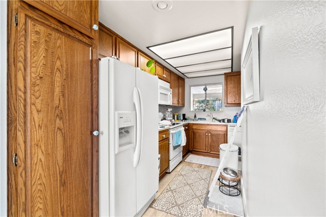 MLS #OC25119580 image #7