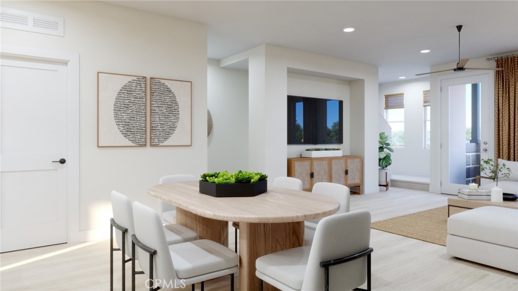 MLS #OC25119621 image #4
