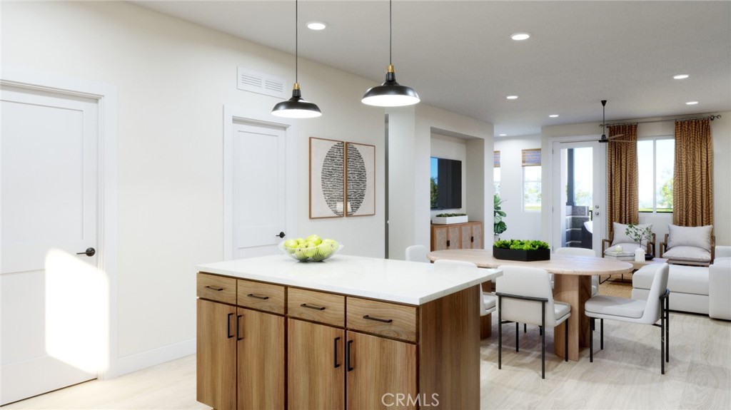 MLS #OC25119621 image #6