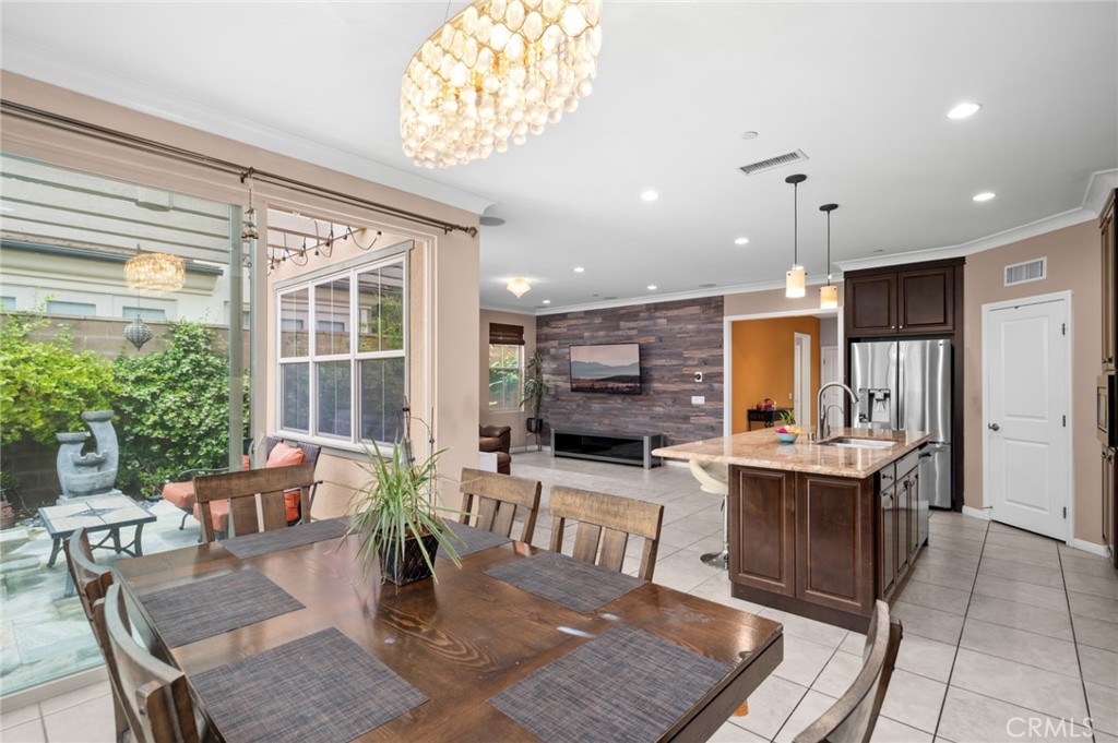 MLS #OC25120194 image #11