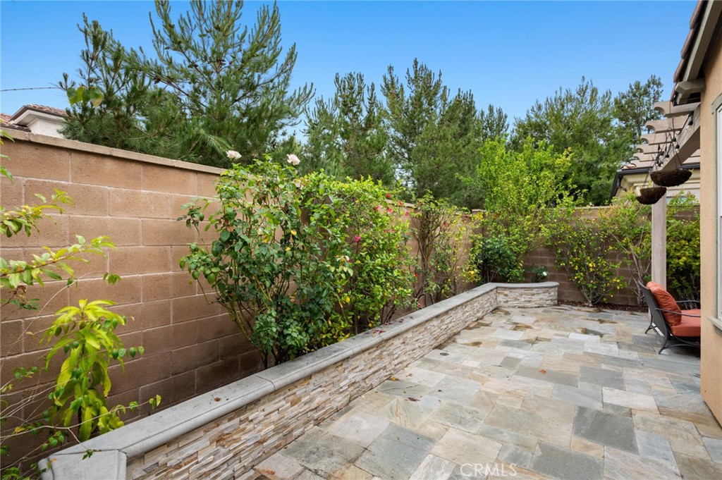 MLS #OC25120194 image #24