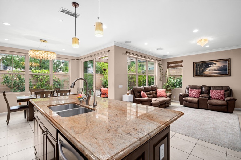 MLS #OC25120194 image #6