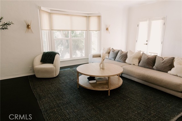 MLS #OC25121442 image #1