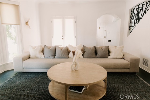 MLS #OC25121442 image #4