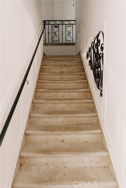 MLS #OC25121442 image #8