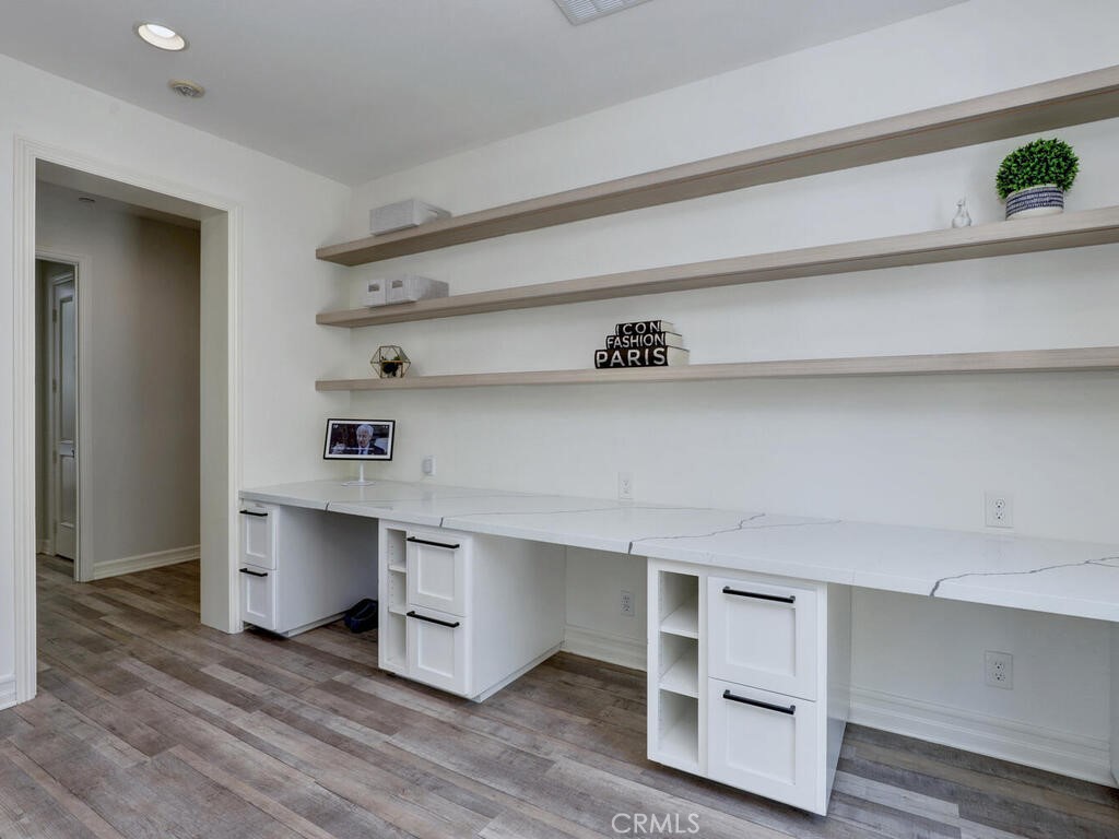 MLS #OC25121808 image #24