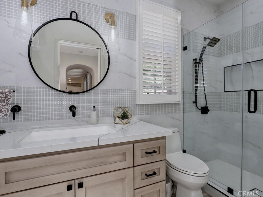 MLS #OC25121808 image #25