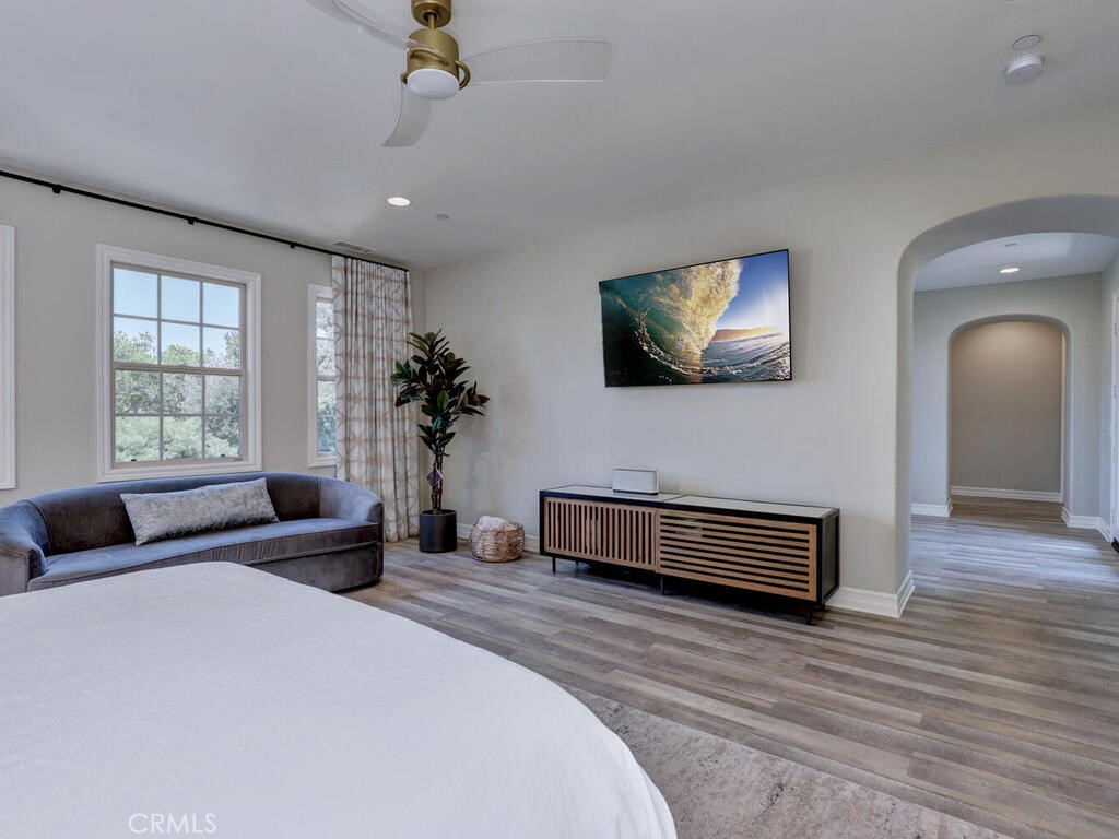 MLS #OC25121808 image #30