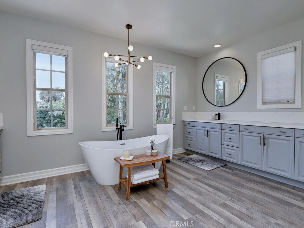 MLS #OC25121808 image #32