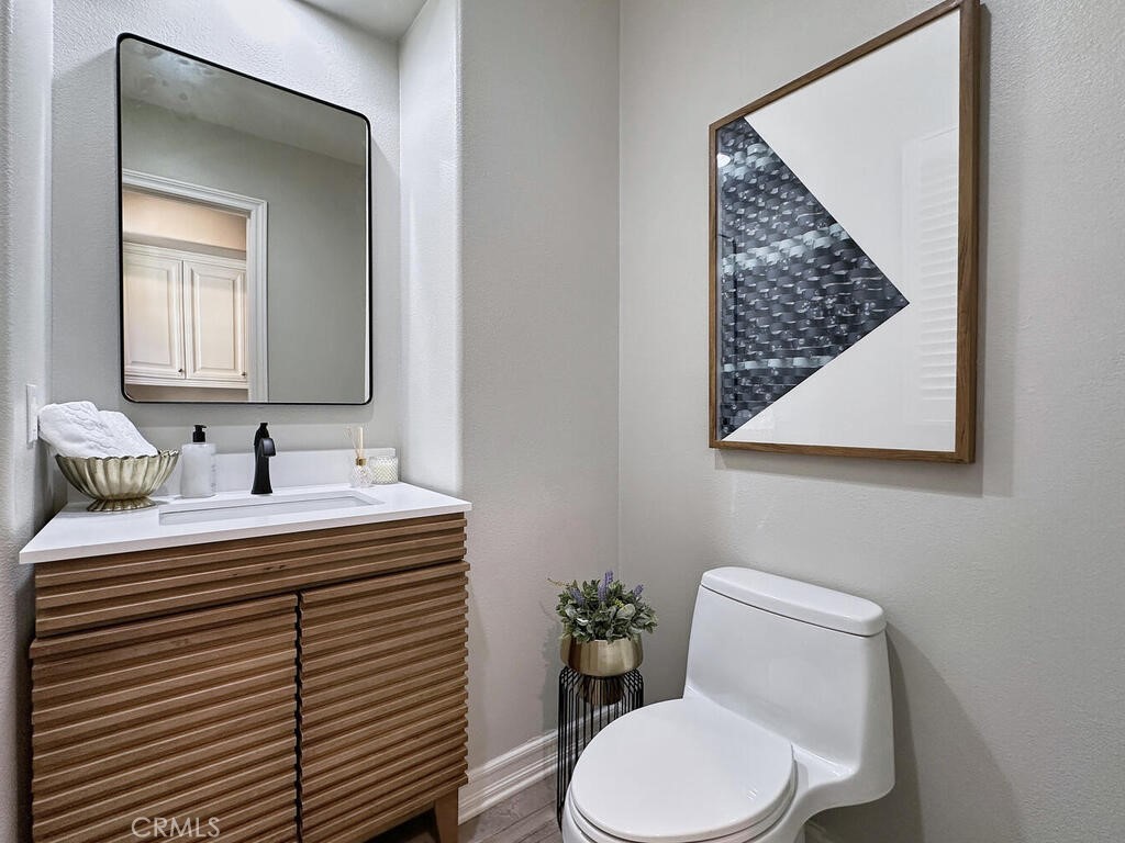 MLS #OC25121808 image #9