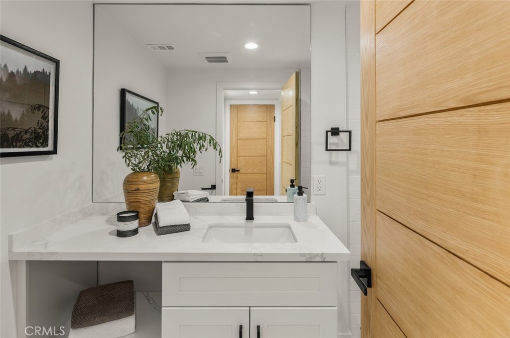 MLS #OC25121855 image #14