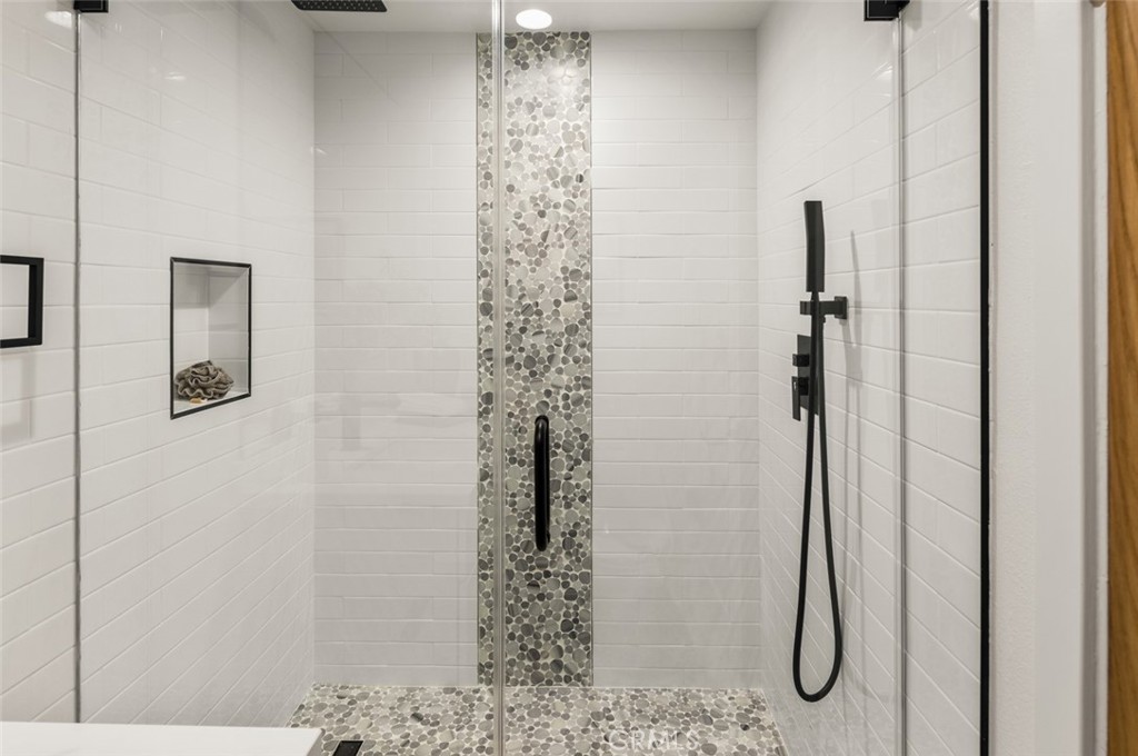 MLS #OC25121855 image #15