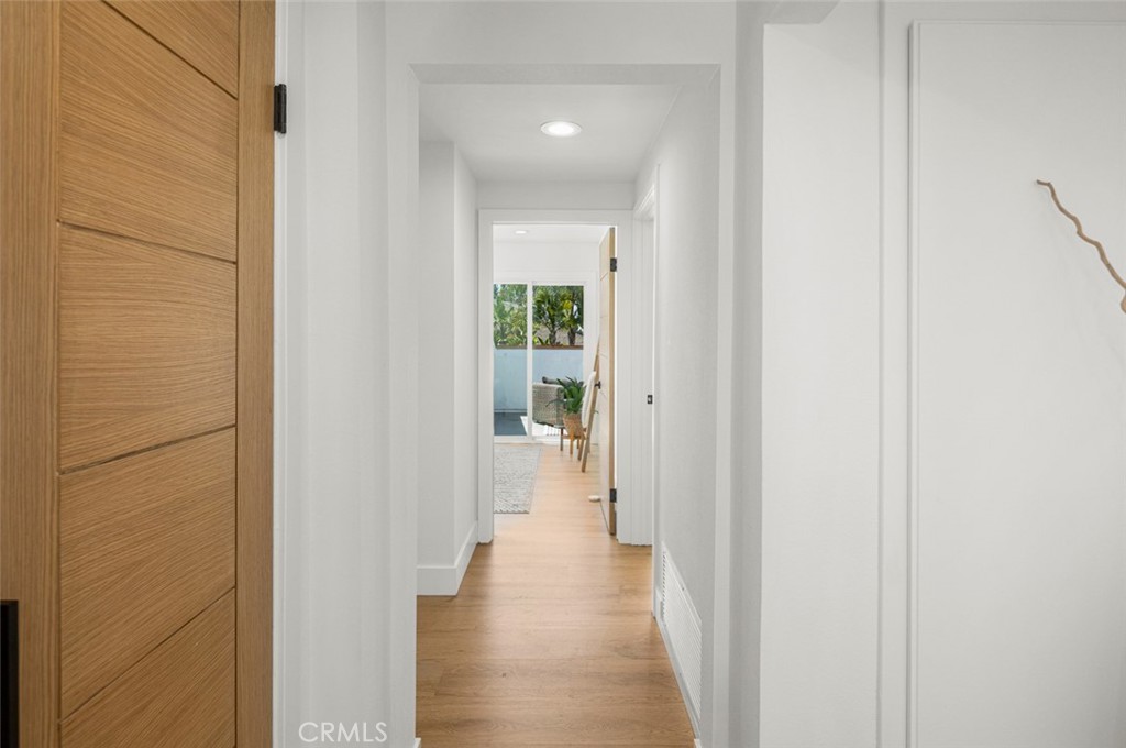 MLS #OC25121855 image #31