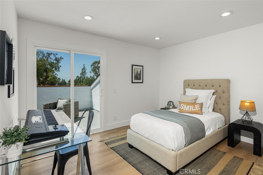 MLS #OC25121855 image #35