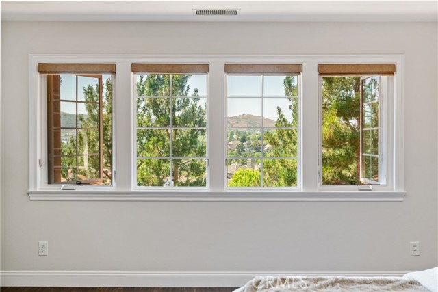 MLS #OC25122252 image #32