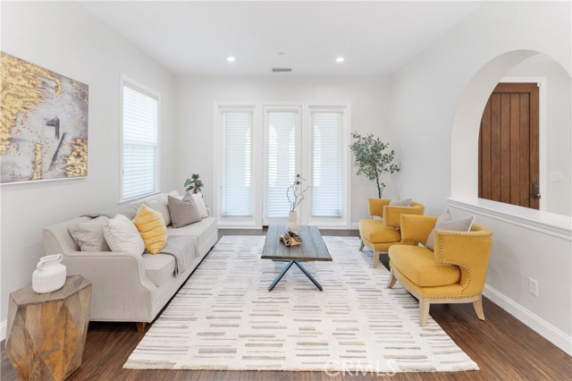 MLS #OC25122252 image #8