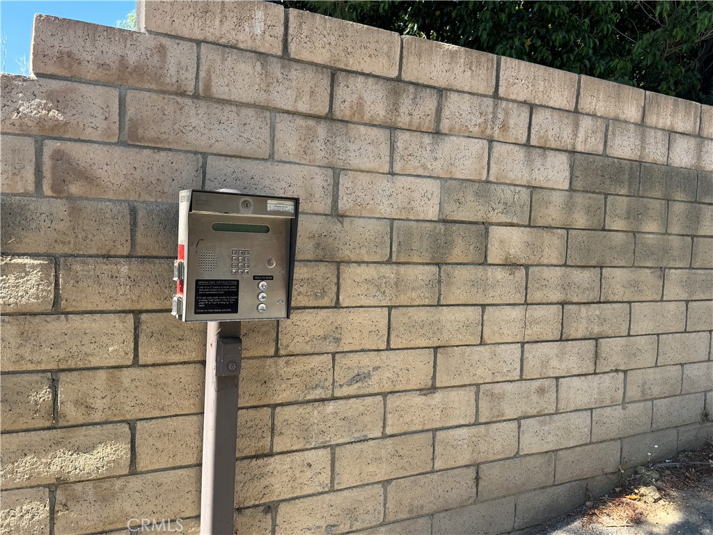 MLS #OC25122644 image #1