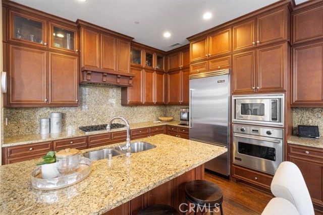 MLS #OC25123612 image #14