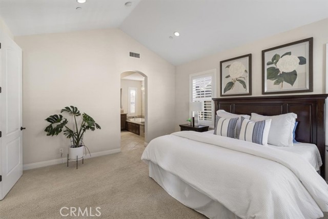 MLS #OC25123612 image #31