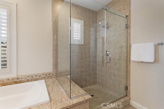 MLS #OC25123612 image #36