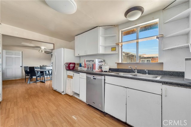 MLS #OC25123732 image #37