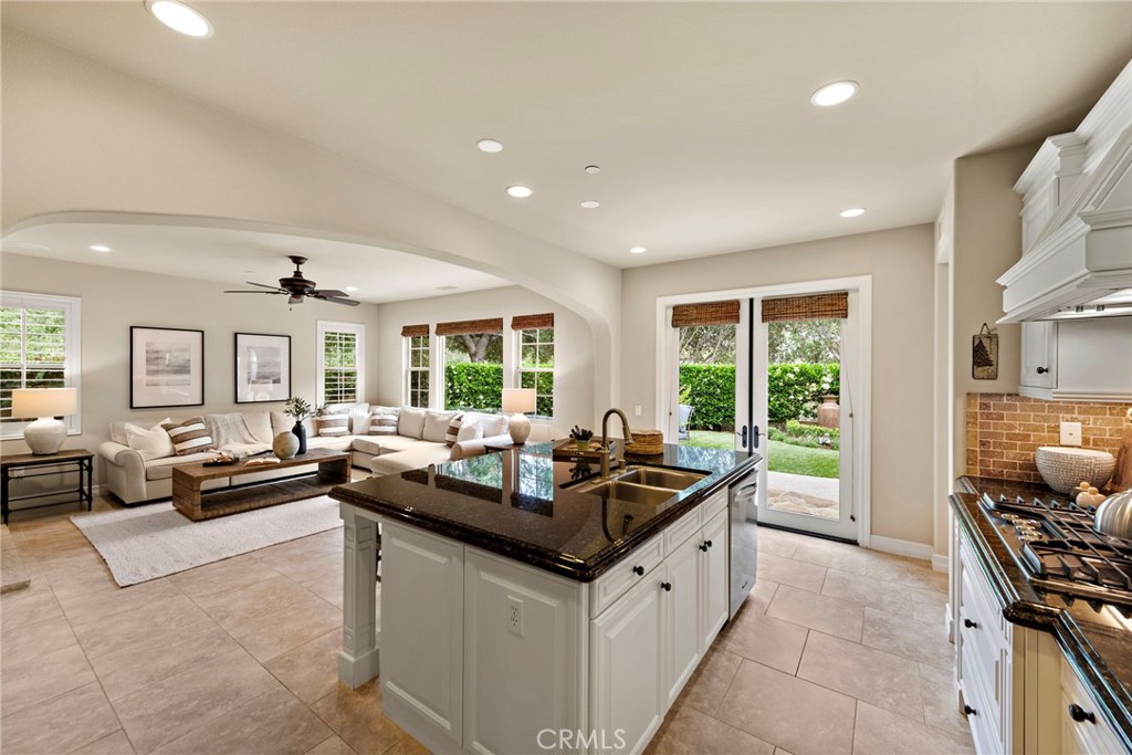 MLS #OC25123792 image #19