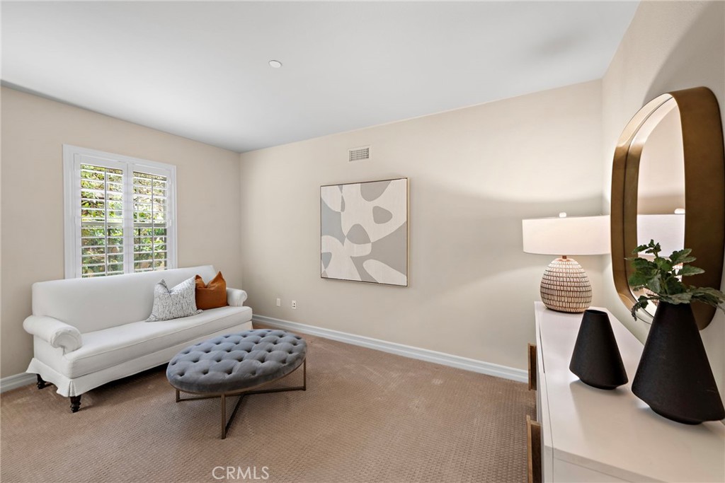 MLS #OC25123792 image #22