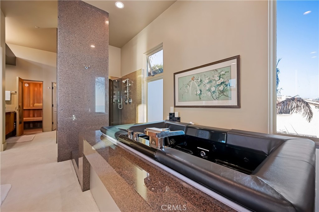 MLS #OC25123964 image #23