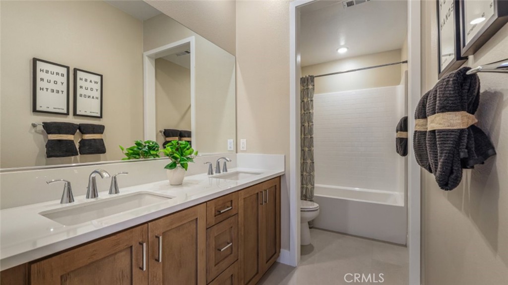 MLS #OC25124120 image #18