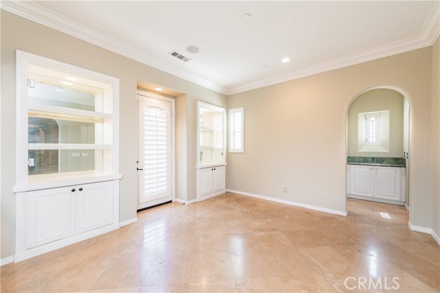 MLS #OC25124277 image #16