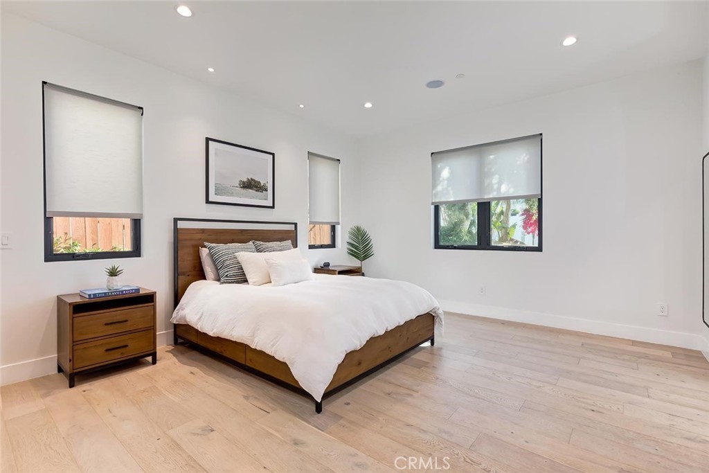 MLS #OC25124353 image #18