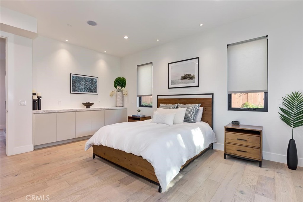 MLS #OC25124353 image #19