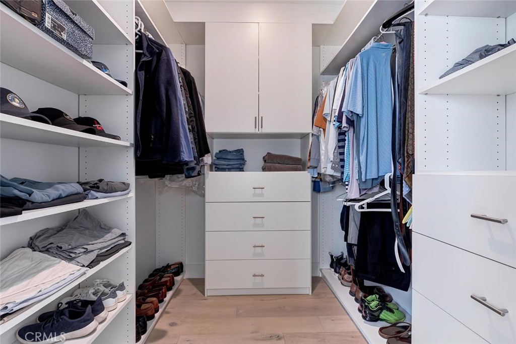 MLS #OC25124353 image #22