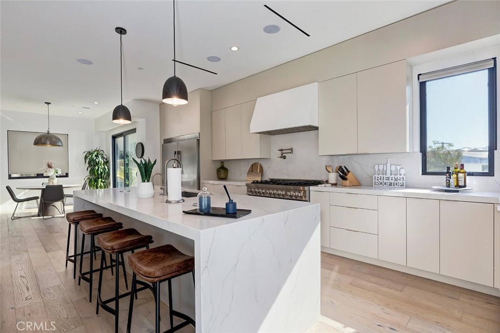 MLS #OC25124353 image #3