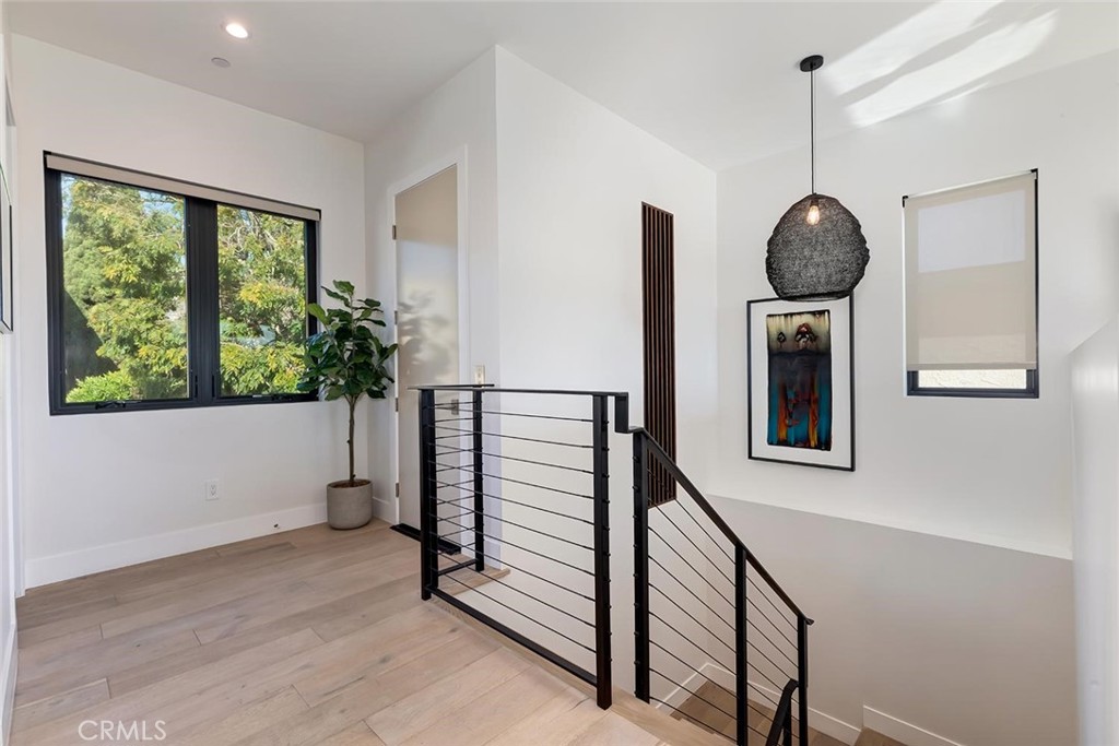 MLS #OC25124353 image #9