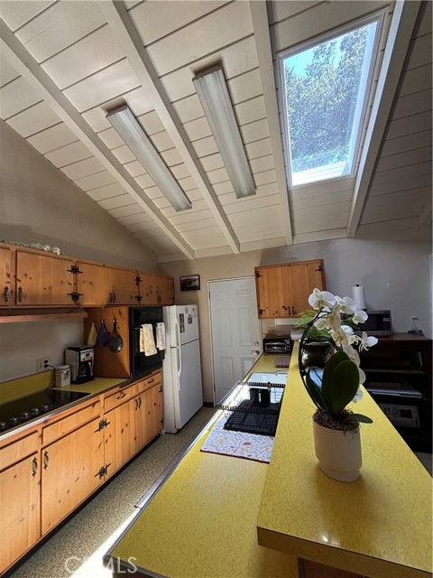 MLS #OC25124541 image #17