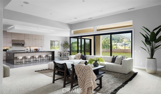 MLS #OC25124582 image #4