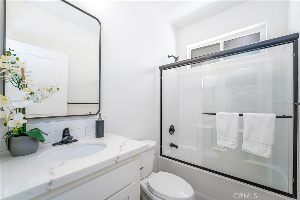 MLS #OC25124901 image #15