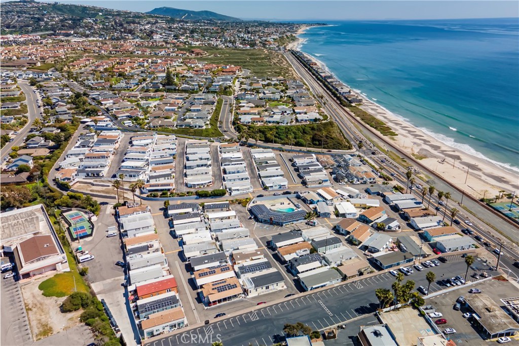 MLS #OC25124901 image #27