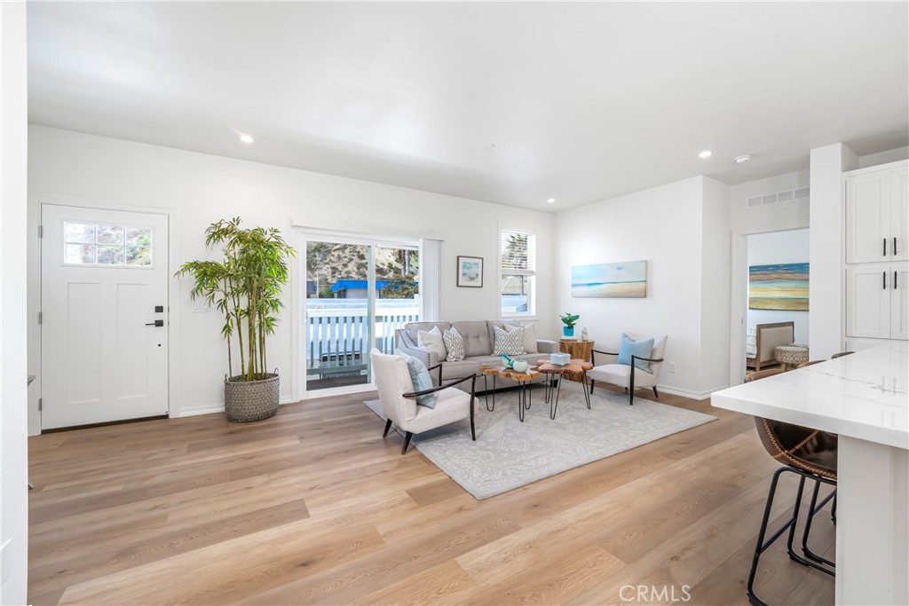 MLS #OC25124901 image #3