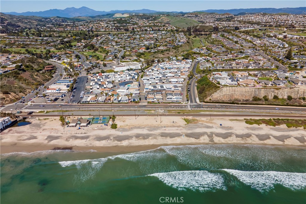 MLS #OC25124901 image #30