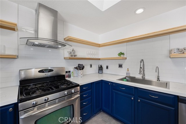 MLS #OC25125165 image #10