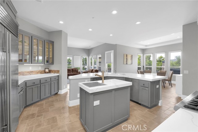 MLS #OC25125995 image #10