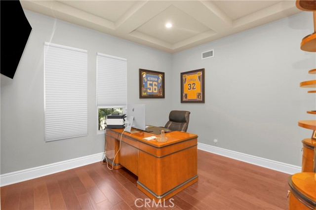 MLS #OC25125995 image #23