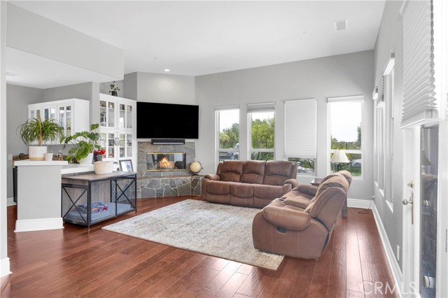 MLS #OC25125995 image #7