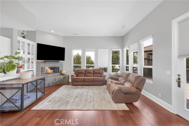 MLS #OC25125995 image #8